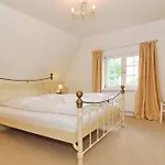 Reethues-richard Holiday home *